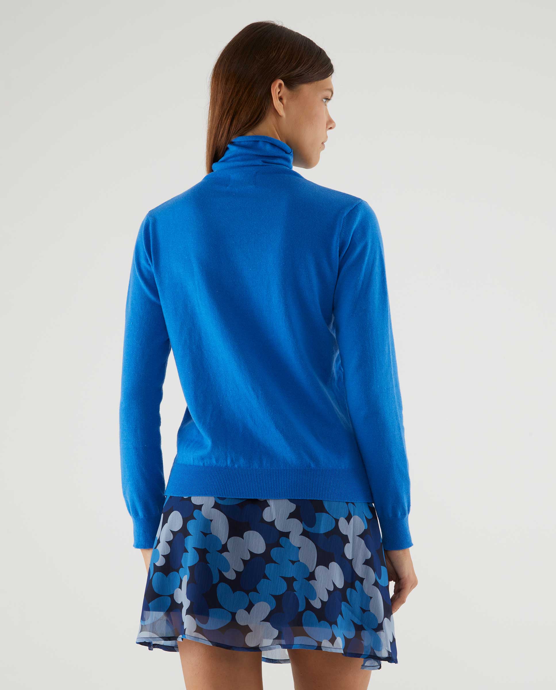 Fine Gauge Turtleneck Sweater in Electric Blue – Mint Julep