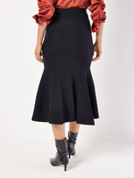 Load image into Gallery viewer, Fluted Knit Midi Skirt in Black
