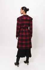 Load image into Gallery viewer, Juni Oversized Collar Wrap Coat in Purple Oversized Plaid
