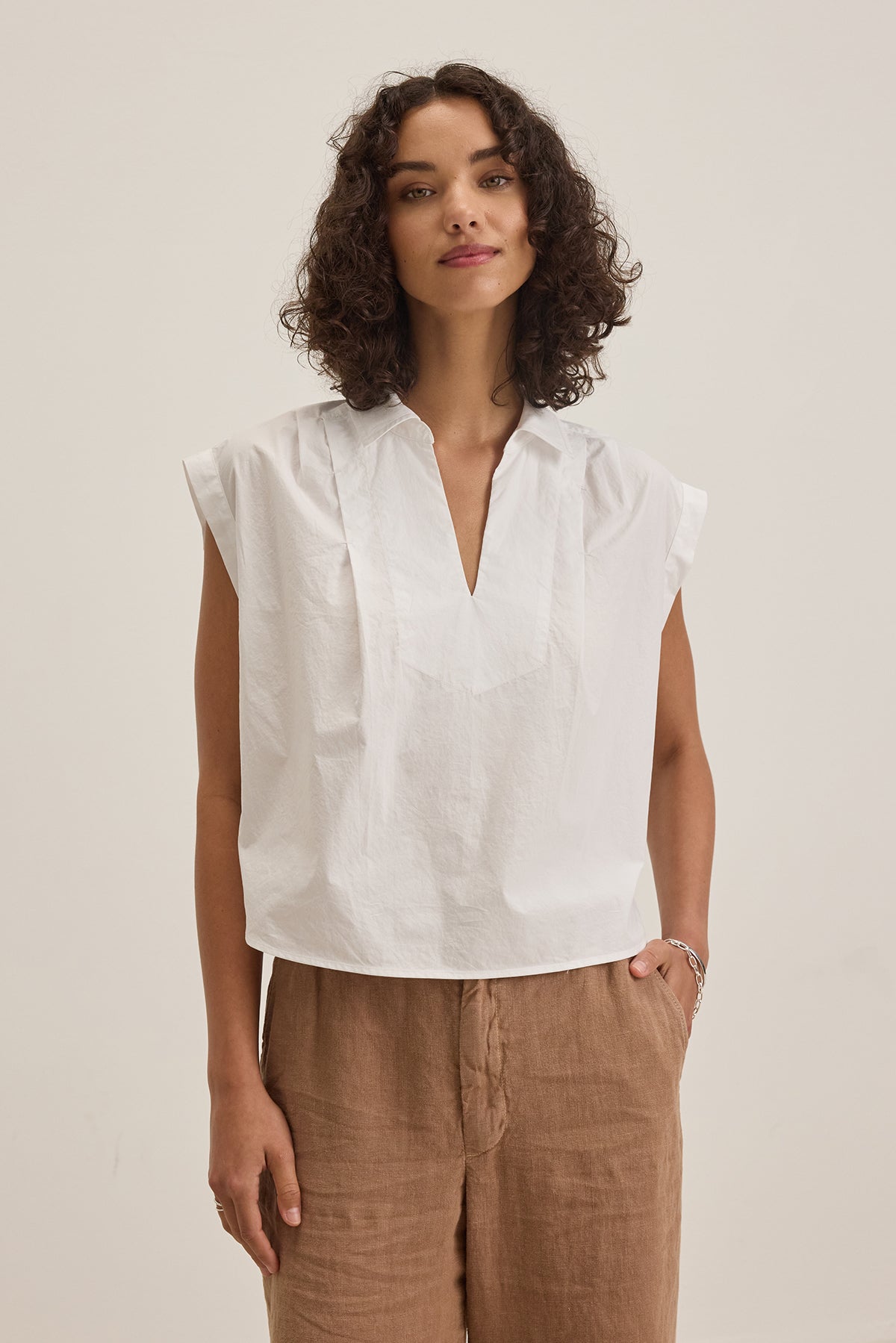 Florence Sleeveless Collar Top in Passion